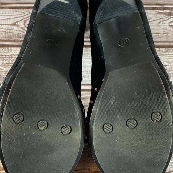 Womens Black Suede Pumps - Picture 6 of 6